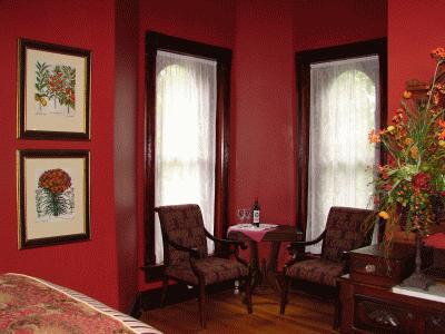 Bed and Breakfast Whiskey Mansion Сент-Джозеф Номер фото