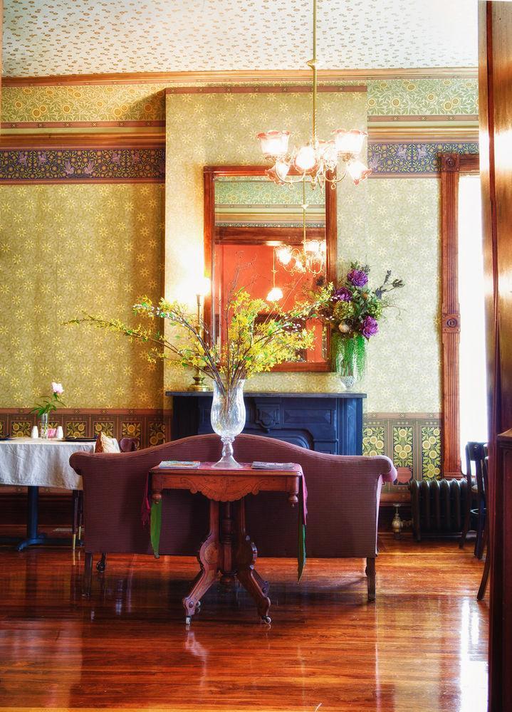 Bed and Breakfast Whiskey Mansion Сент-Джозеф Экстерьер фото
